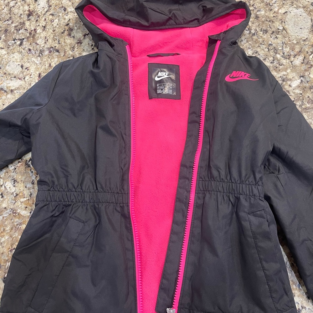 Nike Kids Raincoat in Black and Pink